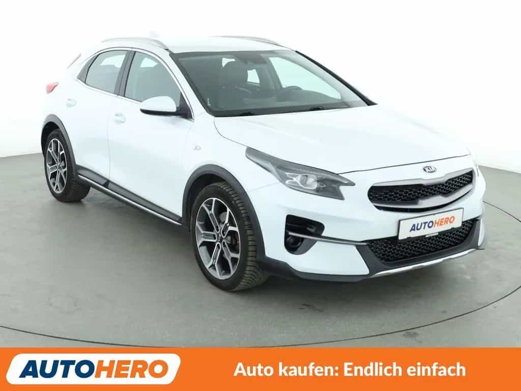 Kia XCeed 1.4 TGDI Vision *CAM*BiXENON*CAM*SHZ*LHZ* 11/2019-photo-4