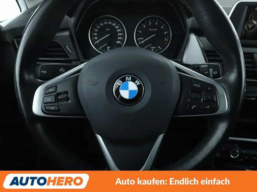 BMW 216 Active Tourer 2er 216i Active Tourer Advantage*LED*TEMPO*PDC* 07/2016-photo-18
