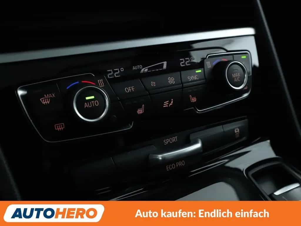 BMW 216 Active Tourer 2er 216i Active Tourer Advantage*LED*TEMPO*PDC* 07/2016-photo-22