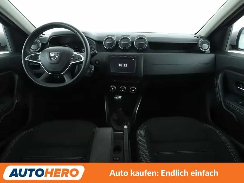 Dacia Duster 1.3 TCe Prestige *NAVI*TEMPO*CAM*PDC*SHZ* 08/2019-photo-11
