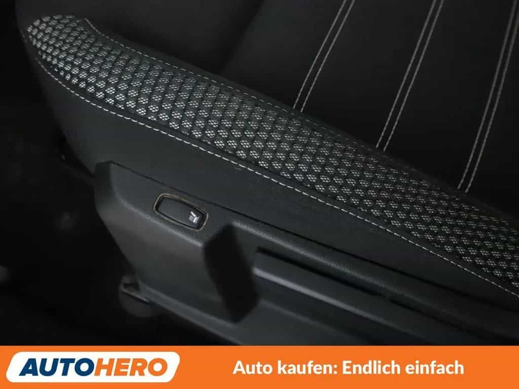 Dacia Duster 1.3 TCe Prestige *NAVI*TEMPO*CAM*PDC*SHZ* 08/2019-photo-25
