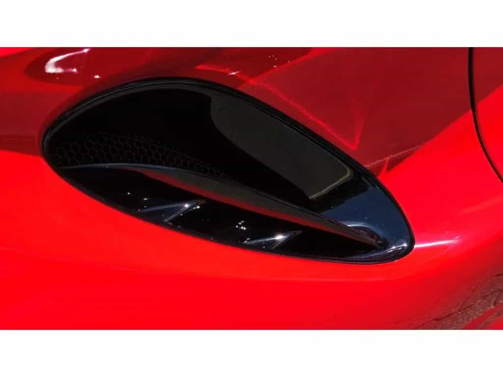 Lotus Emira V6 SE Racing Line - Vivid Red null-photo-10