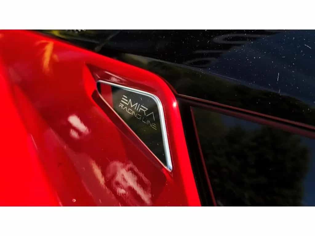 Lotus Emira V6 SE Racing Line - Vivid Red null-photo-9