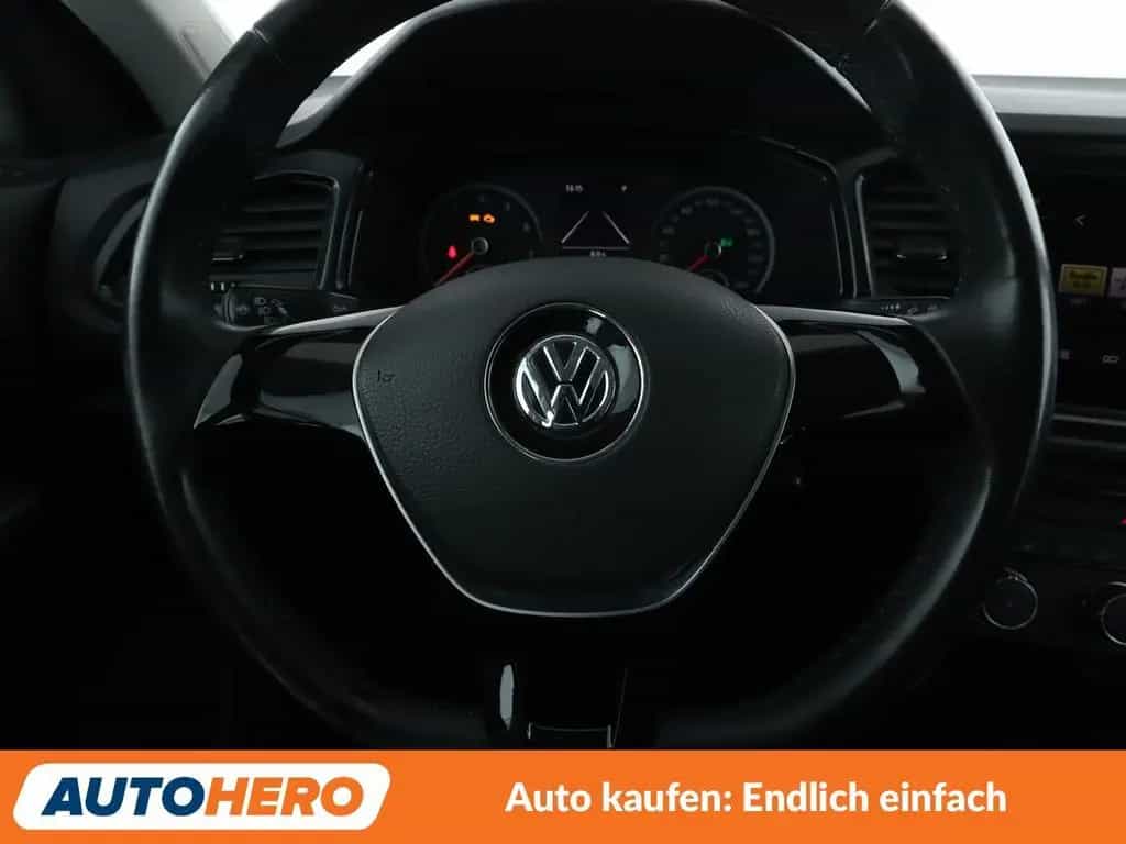 Volkswagen T-Roc 1.5 TSI ACT Aut.*PDC*SHZ*KLIMA* 12/2018-photo-18