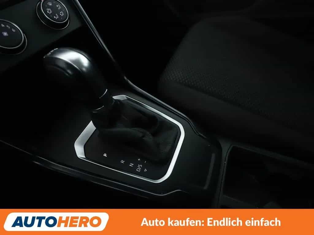 Volkswagen T-Roc 1.5 TSI ACT Aut.*PDC*SHZ*KLIMA* 12/2018-photo-22
