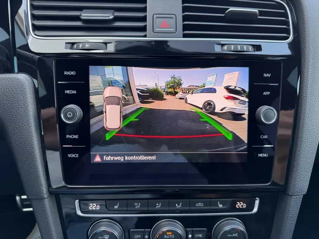 Volkswagen Golf VII Lim. GTI Pano/Dynaudio/Active/Kamera 06/2018-photo-10