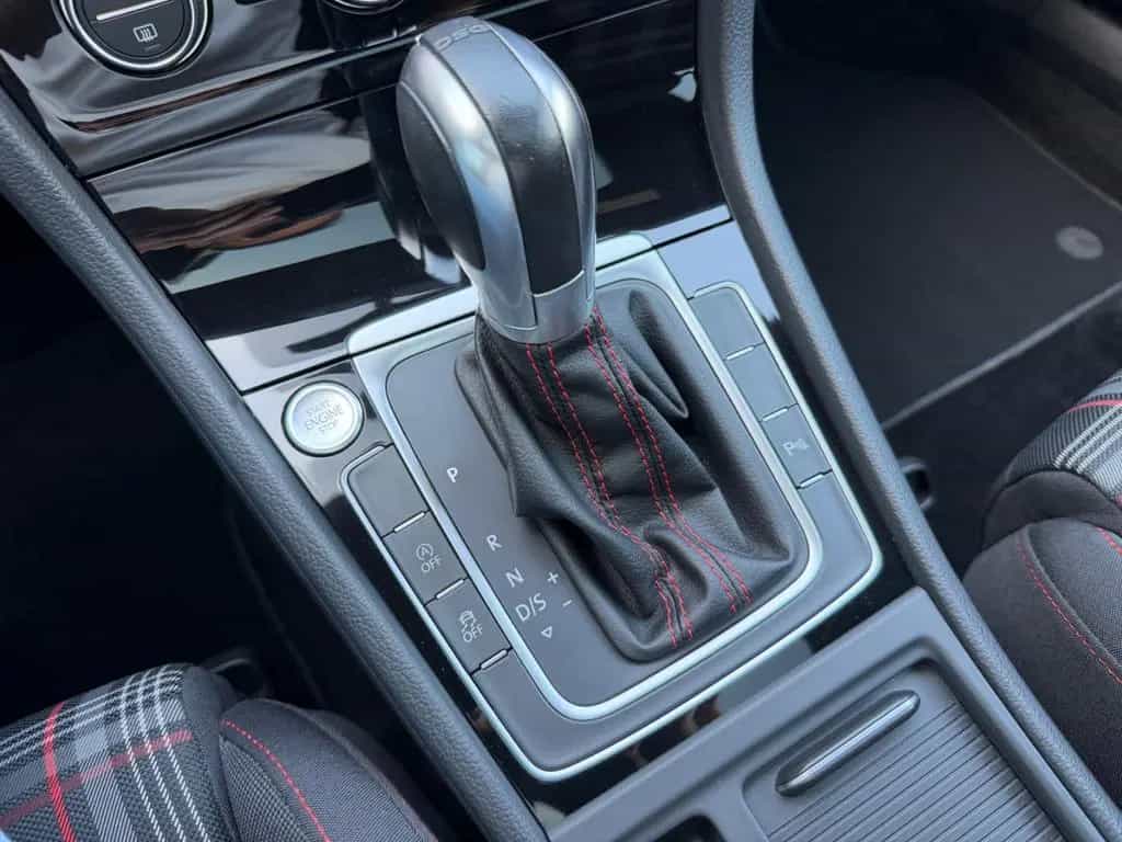 Volkswagen Golf VII Lim. GTI Pano/Dynaudio/Active/Kamera 06/2018-photo-12