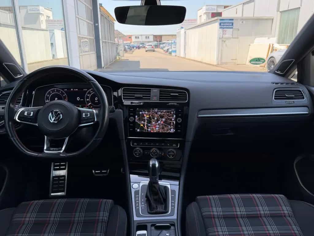 Volkswagen Golf VII Lim. GTI Pano/Dynaudio/Active/Kamera 06/2018-photo-6