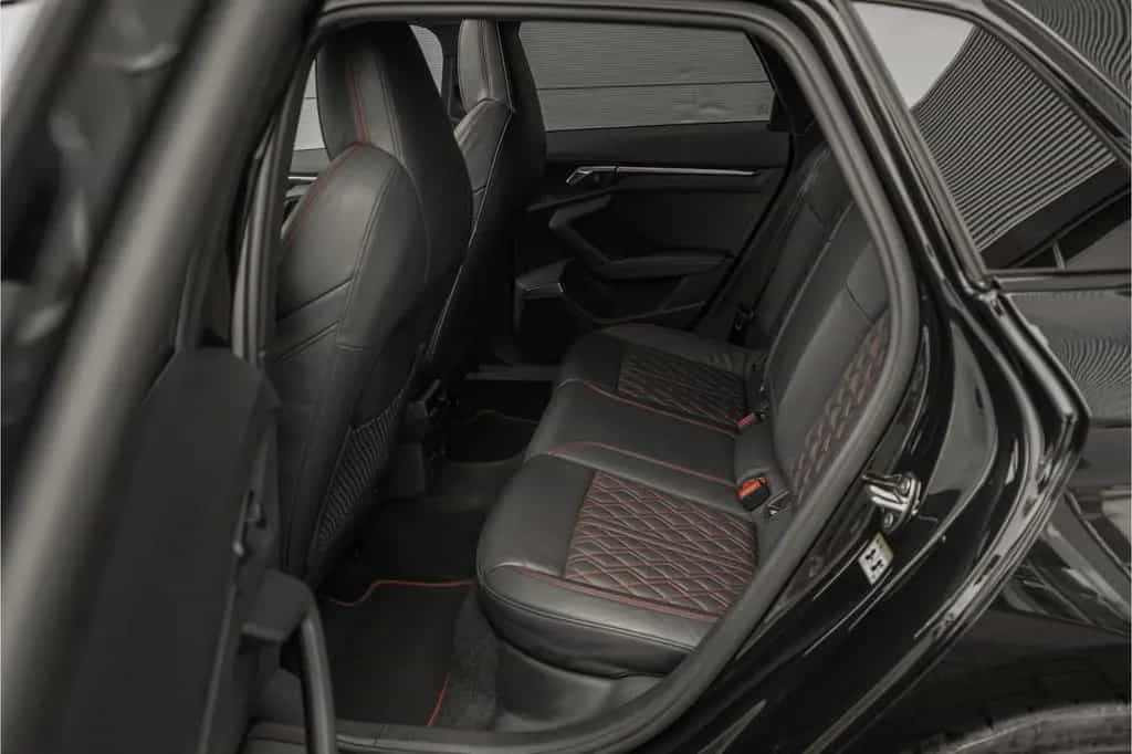 Audi S3 Sportback 2.0 TFSI Quattro Edition One Pano B 05/2022-photo-5