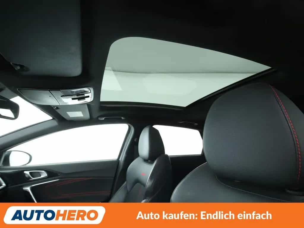 Kia pro cee'd / ProCeed pro_cee'd 1.6 TGDI GT Aut.*NAVI*LED*PLA*CAM*PDC* 06/2019-photo-28