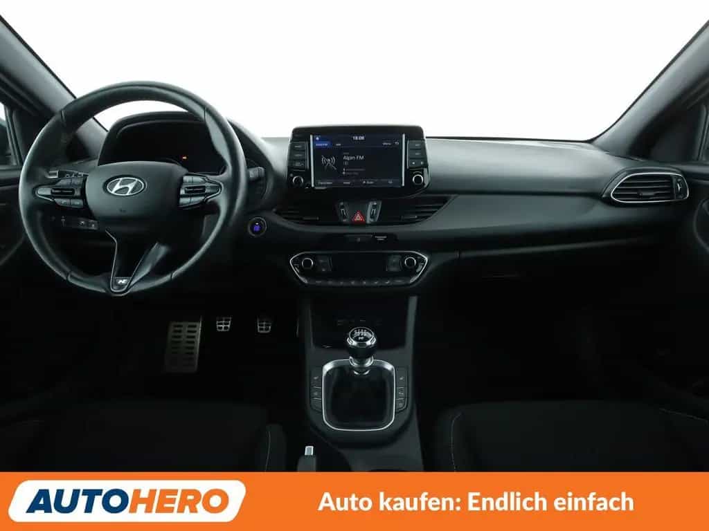 Hyundai i30 1.0 TGDI N Line*NAVI*TEMPO*CAM*PDC*SHZ* 01/2020-photo-11