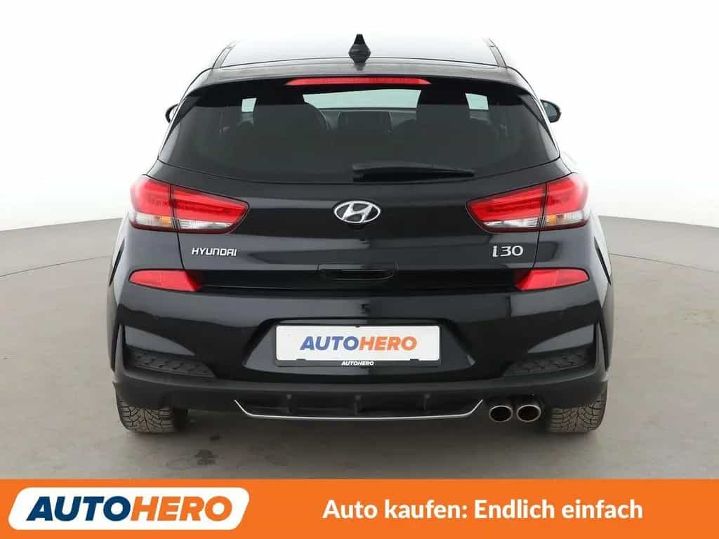 Hyundai i30 1.0 TGDI N Line*NAVI*TEMPO*CAM*PDC*SHZ* 01/2020-photo-4