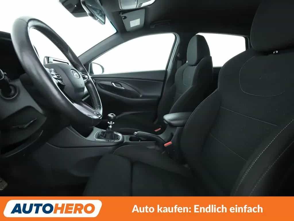 Hyundai i30 1.0 TGDI N Line*NAVI*TEMPO*CAM*PDC*SHZ* 01/2020-photo-9