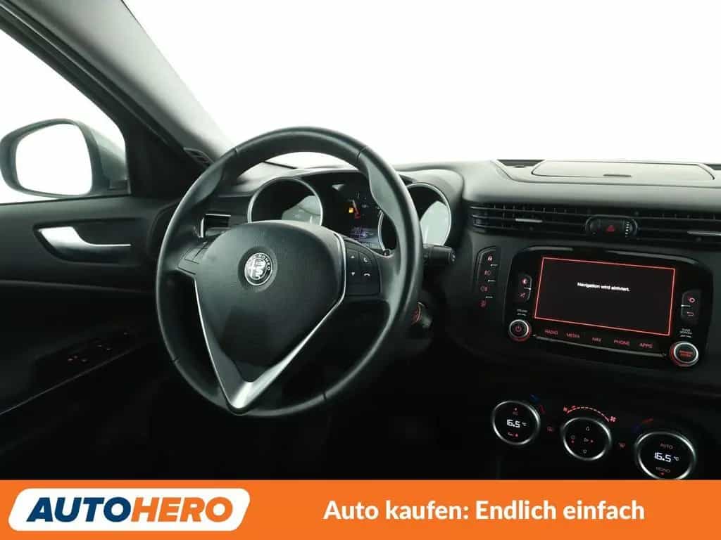 Alfa Romeo Giulietta 2.0 JTDM Super Aut.*NAVI*TEMPO*PDC*SHZ 03/2017-photo-12