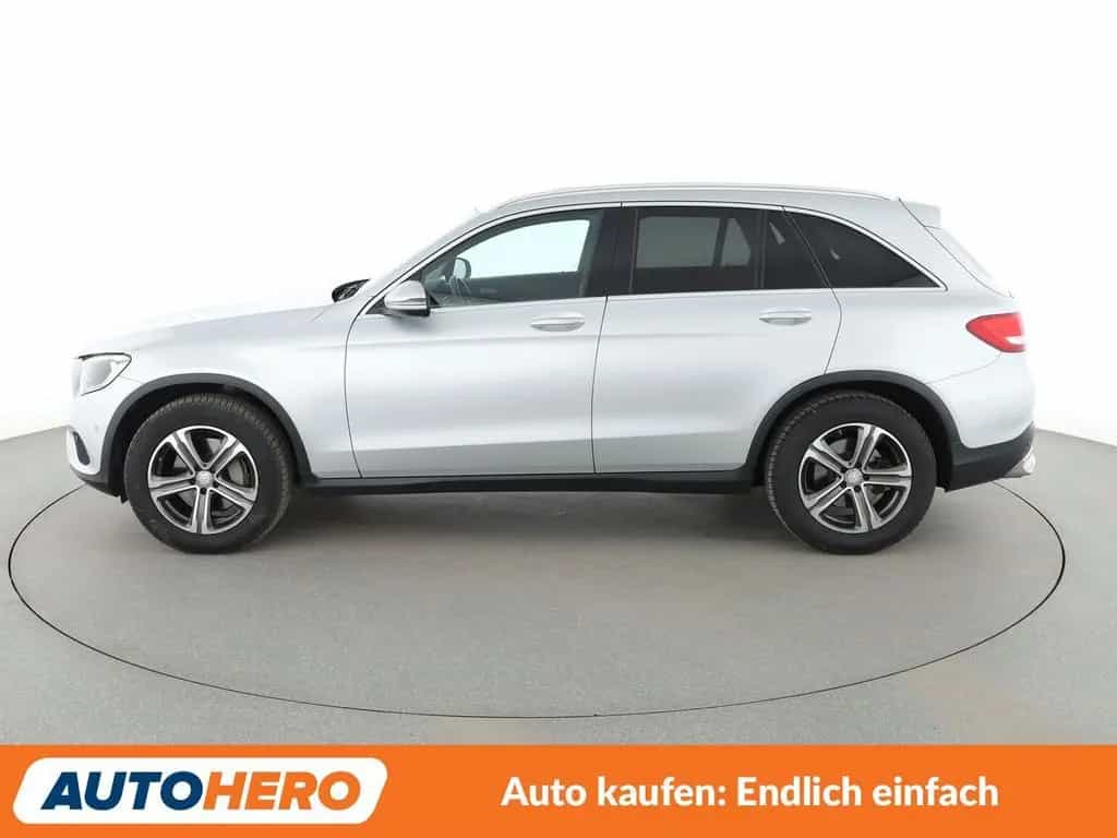 Mercedes-Benz GLC 220 4Matic Aut.*NAVI*TEMPO*PDC*SHZ* 08/2016-photo-2