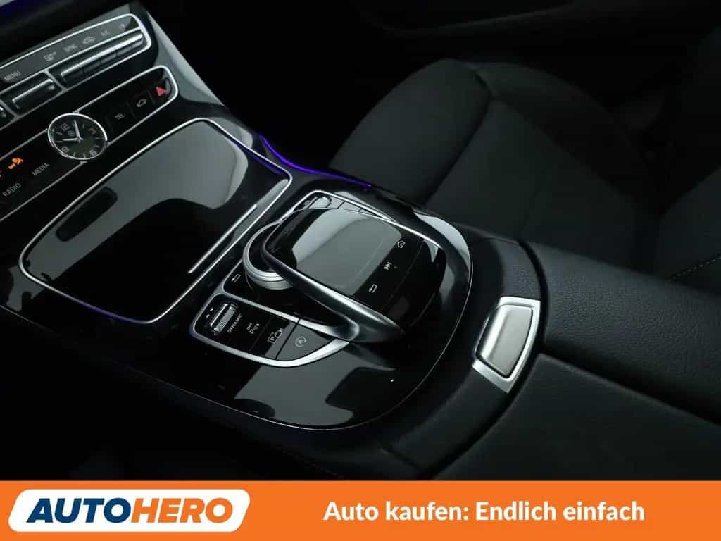 Mercedes-Benz E 250 E-Klasse E 250 T Avantgarde Aut.*NAVI*TEMPO*PLA* 10/2016-photo-24