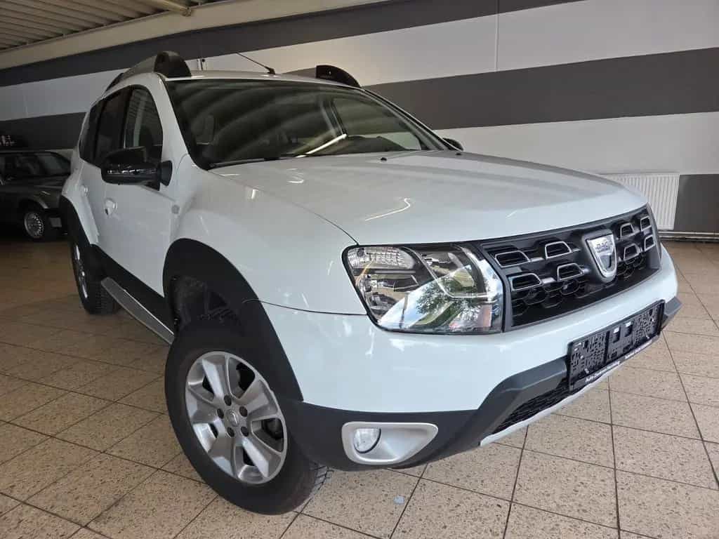 Dacia Duster I Laureate 4x2**HU AU NEU** 1 HAND** 12/2017-photo-0