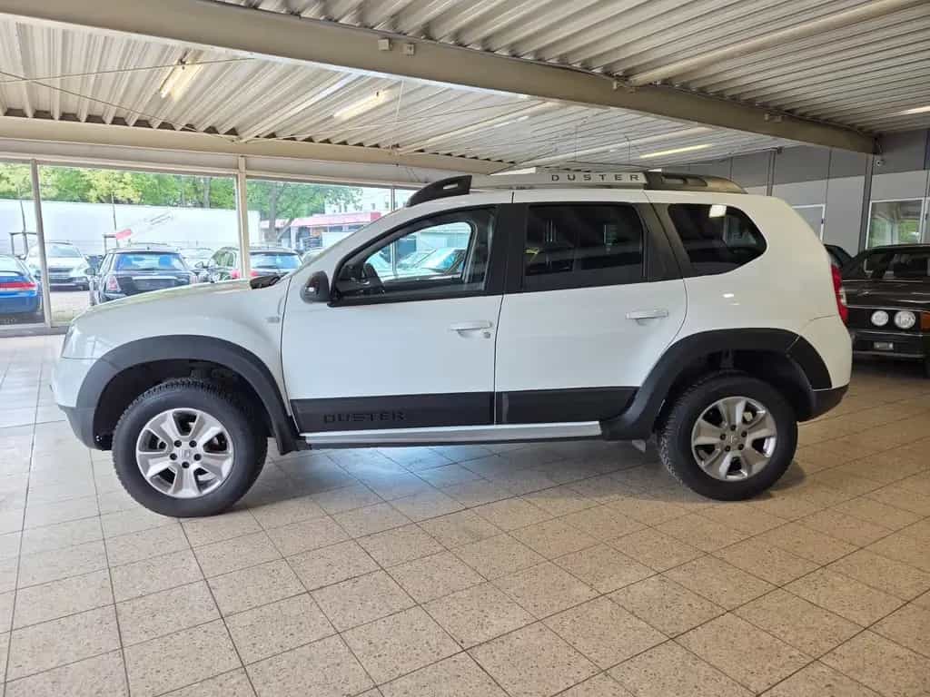 Dacia Duster I Laureate 4x2**HU AU NEU** 1 HAND** 12/2017-photo-3