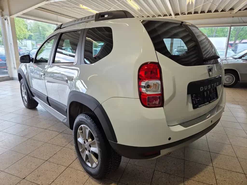 Dacia Duster I Laureate 4x2**HU AU NEU** 1 HAND** 12/2017-photo-4