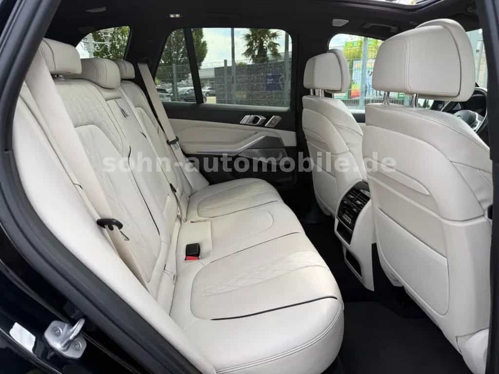 BMW X5 M50 i 2-Achs/B&W/PanoSKY/Laser/Sitzkli/Massage 03/2021-photo-24