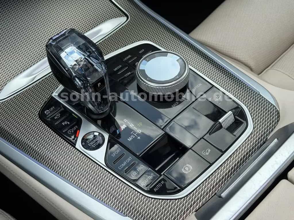 BMW X5 M50 i 2-Achs/B&W/PanoSKY/Laser/Sitzkli/Massage 03/2021-photo-30