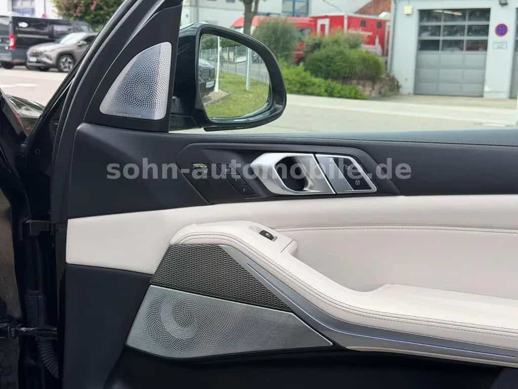 BMW X5 M50 i 2-Achs/B&W/PanoSKY/Laser/Sitzkli/Massage 03/2021-photo-42
