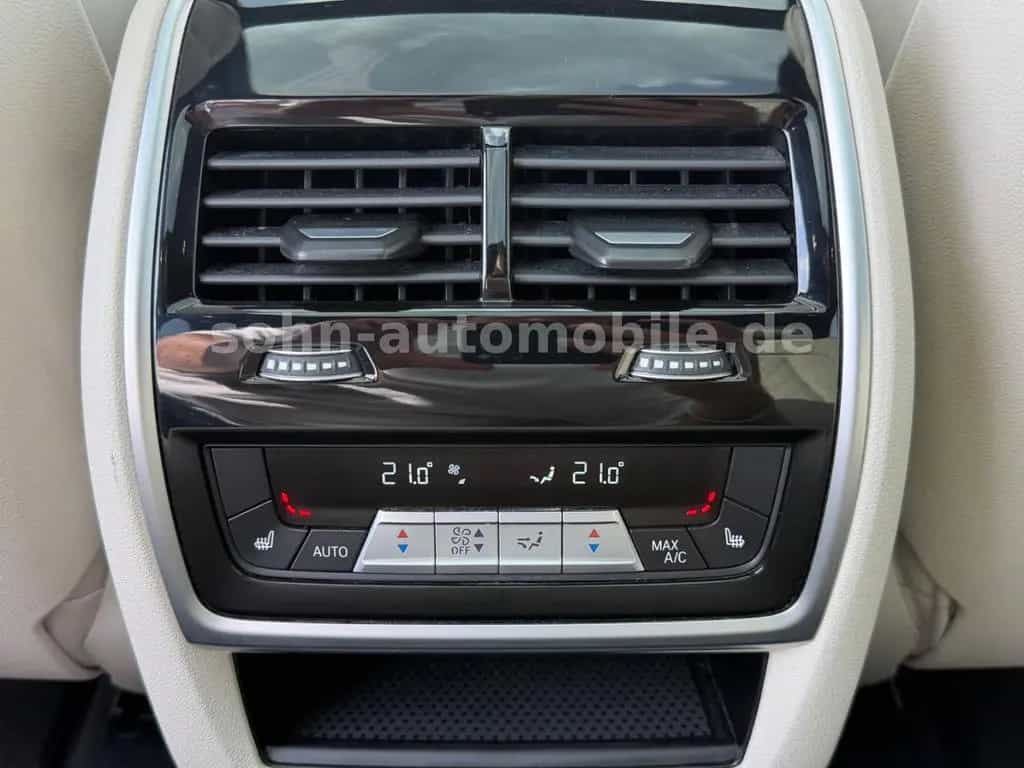 BMW X5 M50 i 2-Achs/B&W/PanoSKY/Laser/Sitzkli/Massage 03/2021-photo-43