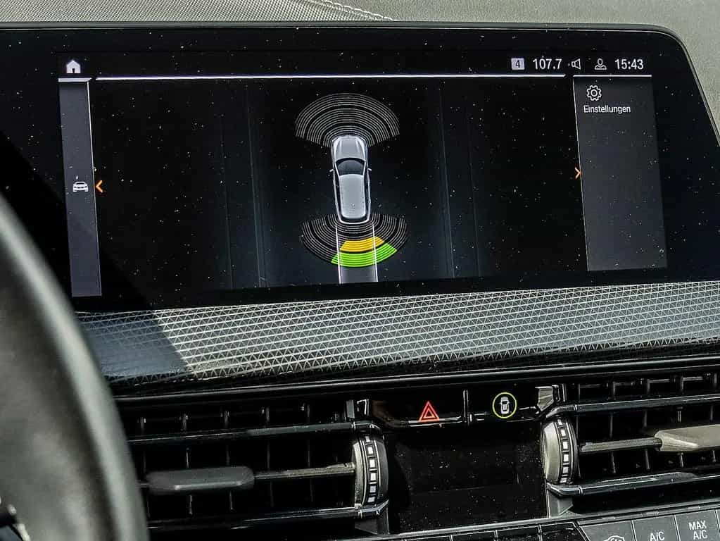 BMW 118 i Sport Line LED Tempomat DAB PDC Sitzheiz 03/2023-photo-19