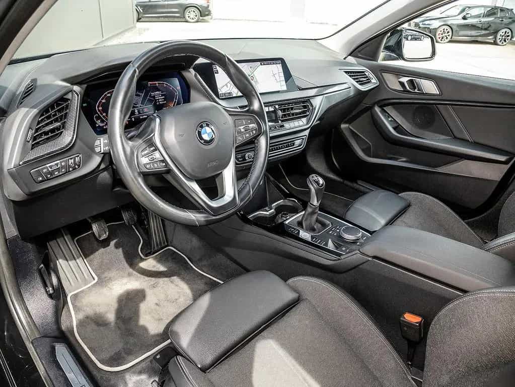 BMW 118 i Sport Line LED Tempomat DAB PDC Sitzheiz 03/2023-photo-2