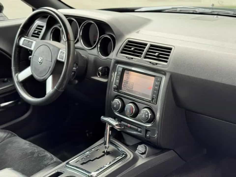 Dodge Challenger 6.1 SRT8 Navi/SD/Leder Zweite Hand 02/2011-photo-7