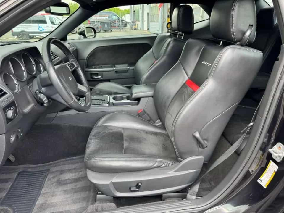 Dodge Challenger 6.1 SRT8 Navi/SD/Leder Zweite Hand 02/2011-photo-8