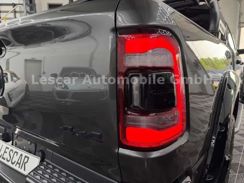 Dodge RAM 1500 Laramie Pick Up 07/2024-photo-11