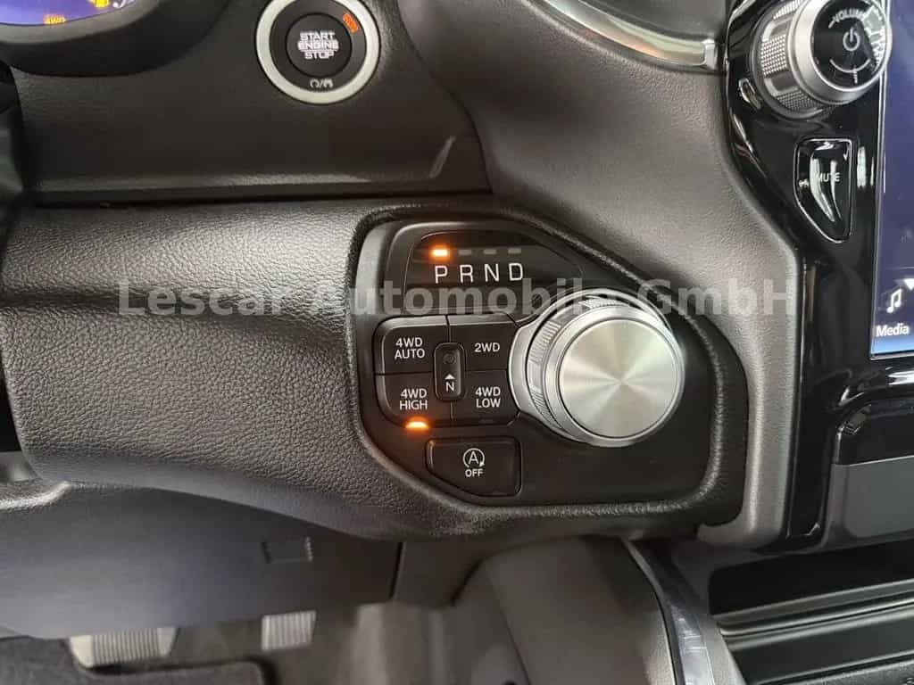 Dodge RAM 1500 Laramie Pick Up 07/2024-photo-24