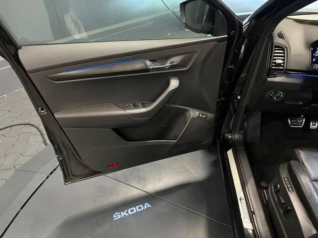 Skoda Karoq Sportline 4x4*19Zoll*LEDER*KAMERA*COLUMBUS 11/2022-photo-12