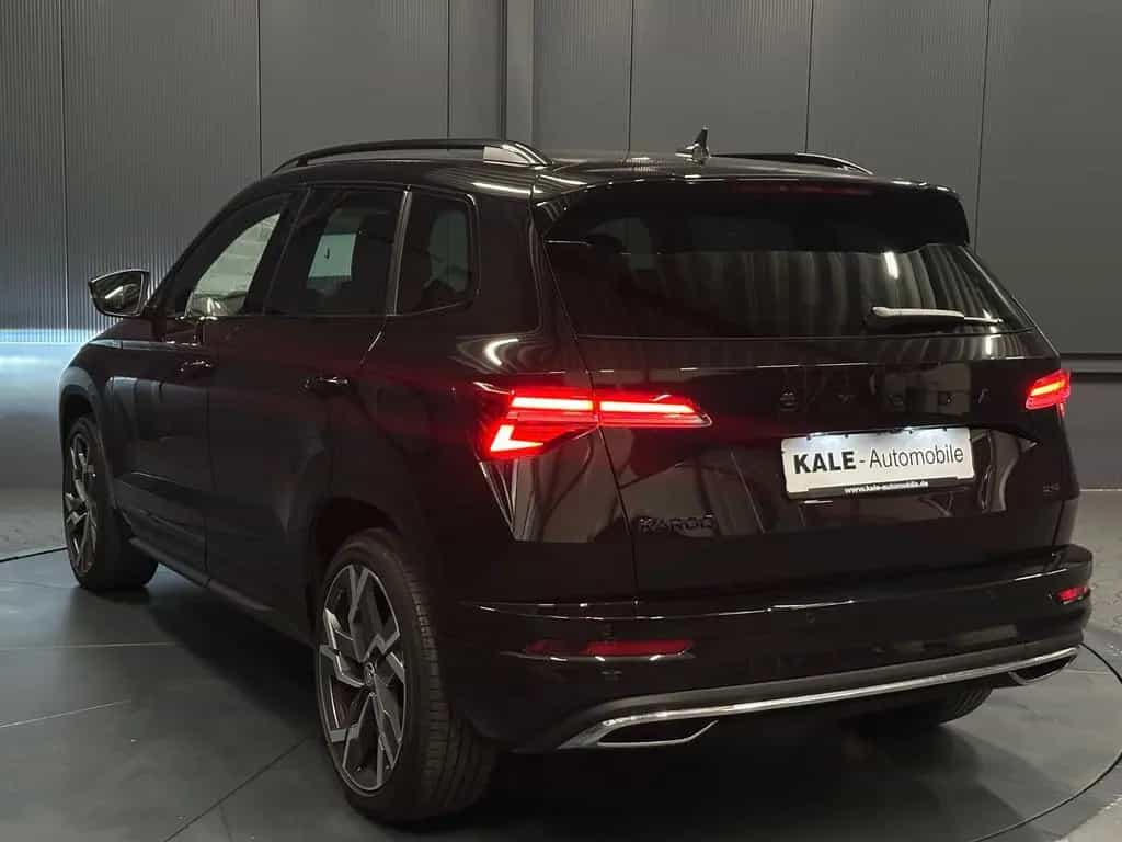 Skoda Karoq Sportline 4x4*19Zoll*LEDER*KAMERA*COLUMBUS 11/2022-photo-2