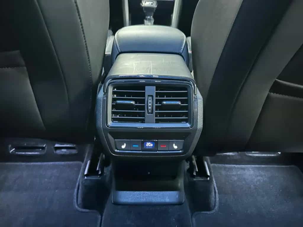 Skoda Karoq Sportline 4x4*19Zoll*LEDER*KAMERA*COLUMBUS 11/2022-photo-28