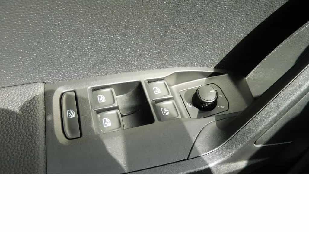 Seat Arona 1.0 X-Perience TSI BMT DSG Navi Klima Alu 04/2023-photo-21