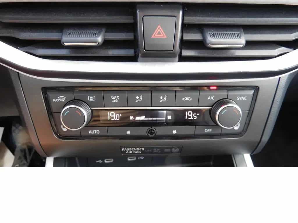 Seat Arona 1.0 X-Perience TSI BMT DSG Navi Klima Alu 04/2023-photo-6