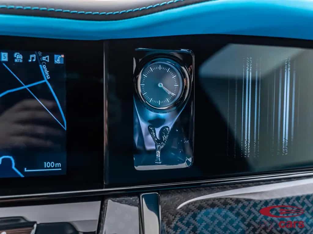 Rolls-Royce Cullinan Black Badge Series II 600CV 01/2025-photo-20