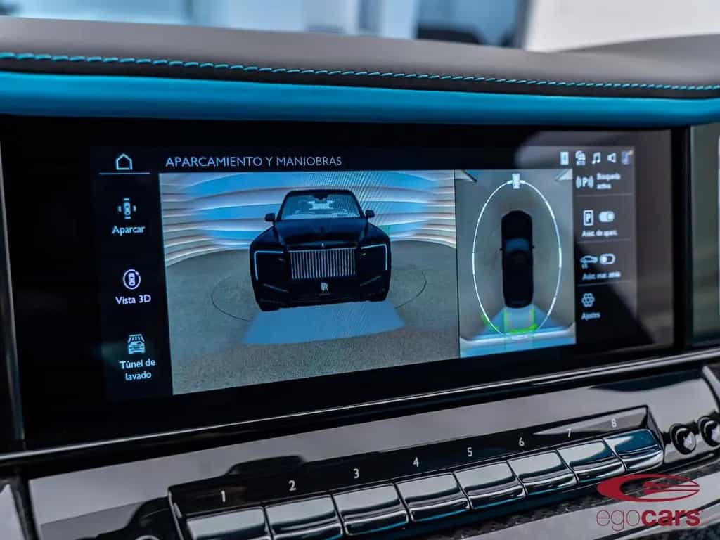Rolls-Royce Cullinan Black Badge Series II 600CV 01/2025-photo-23
