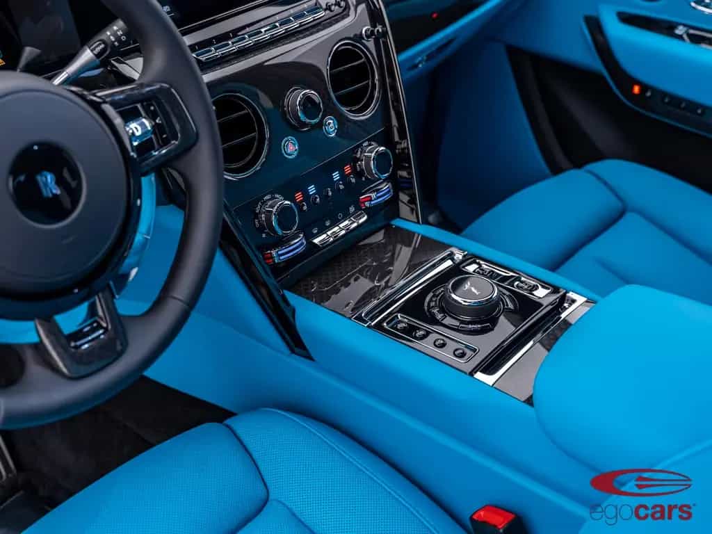 Rolls-Royce Cullinan Black Badge Series II 600CV 01/2025-photo-9