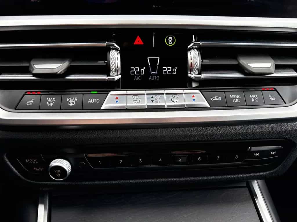 BMW 330 i Touring M-Sport ACC NAV HUD 360° PDC Laser 03/2020-photo-18