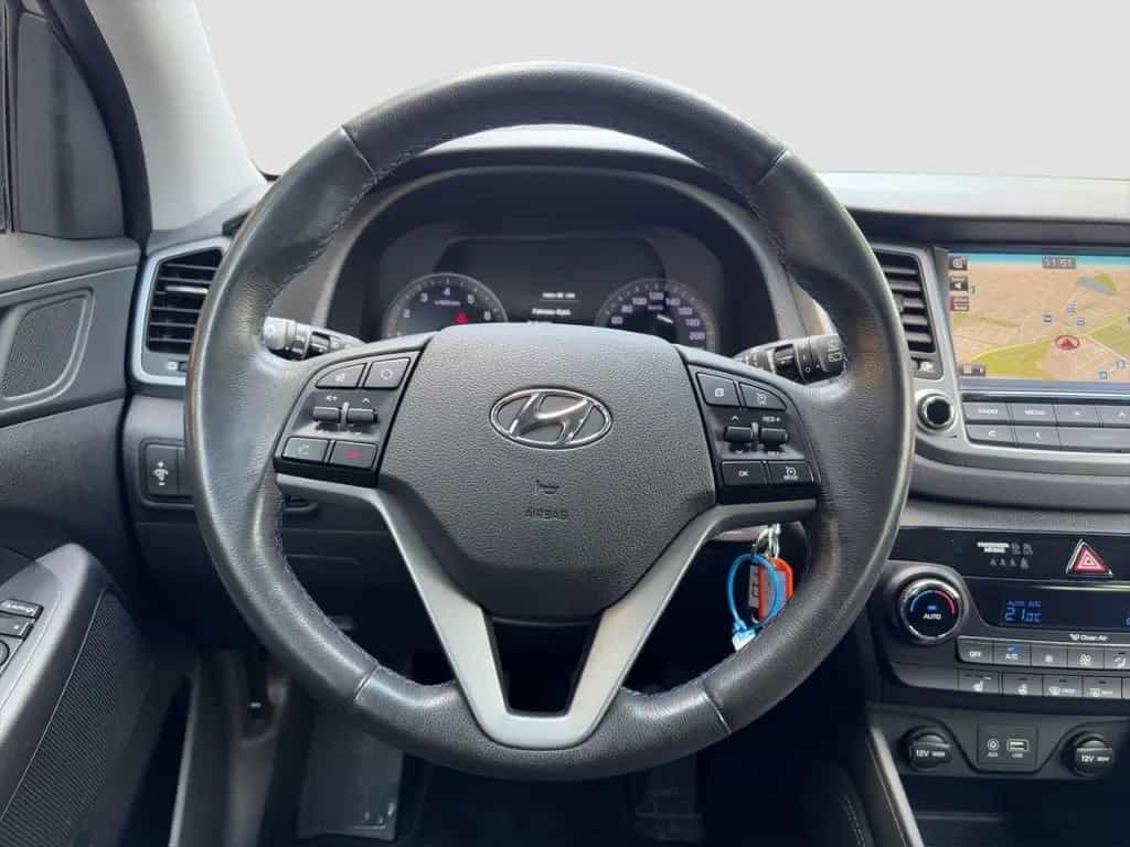 Hyundai TUCSON STYLE 1.6 T-GDi *NAVI*CAM*SITZHZG*SPURASS 12/2016-photo-10