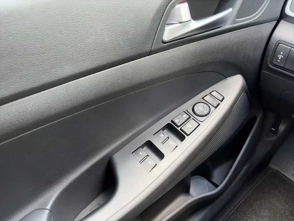 Hyundai TUCSON STYLE 1.6 T-GDi *NAVI*CAM*SITZHZG*SPURASS 12/2016-photo-12