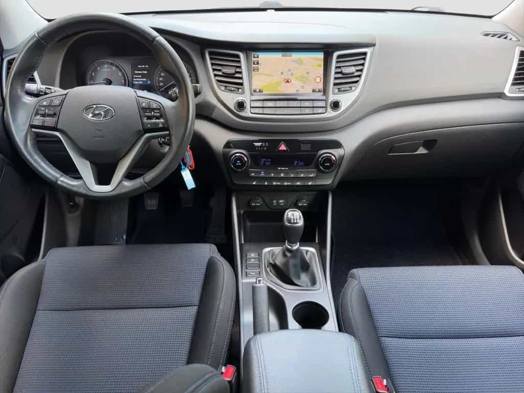Hyundai TUCSON STYLE 1.6 T-GDi *NAVI*CAM*SITZHZG*SPURASS 12/2016-photo-9