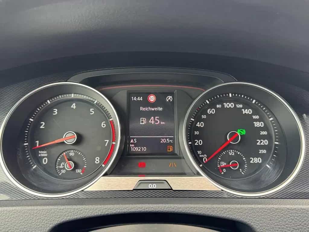Volkswagen Golf VII GTI Performance *XENON*NAVI*DCC* 04/2015-photo-13
