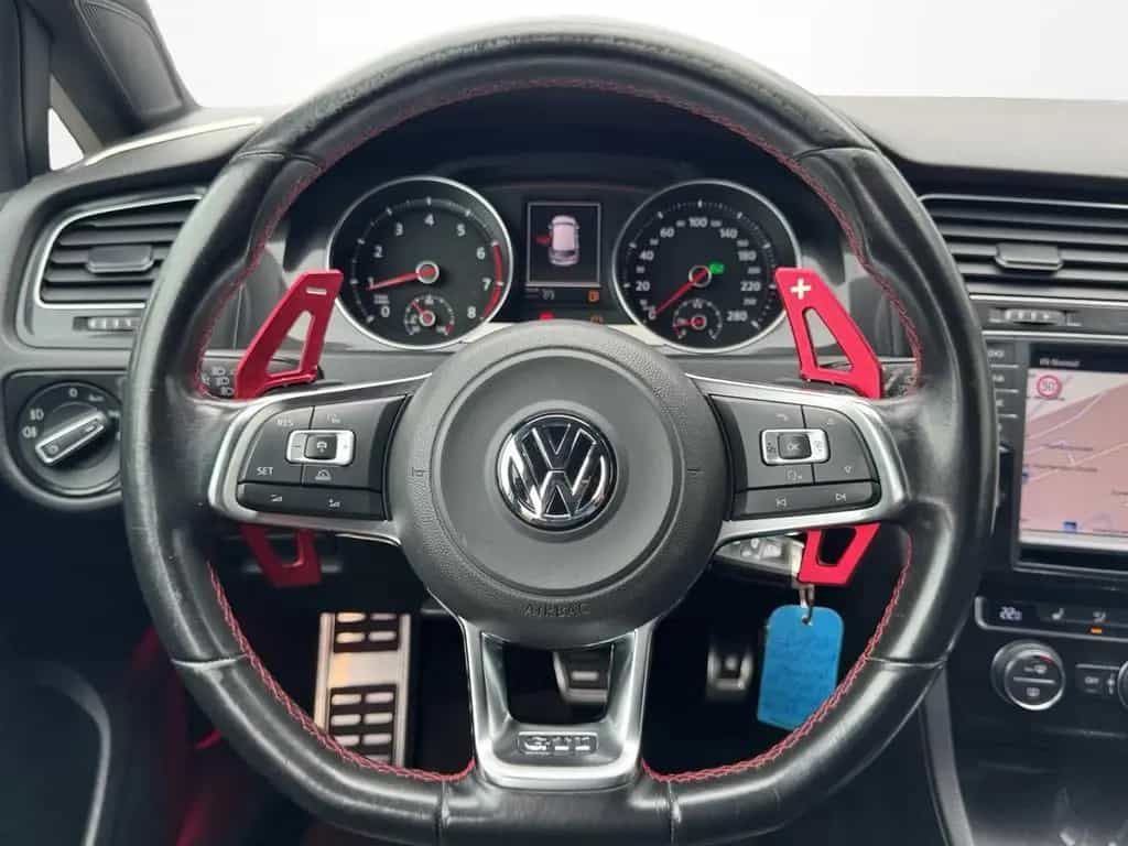 Volkswagen Golf VII GTI Performance *XENON*NAVI*DCC* 04/2015-photo-17