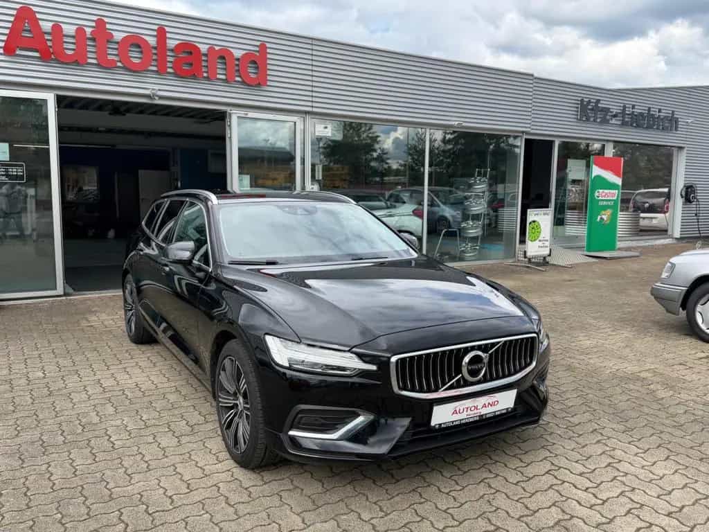 Volvo V60 Kombi Inscription*LEDER*NAVI*AHK*SHZ*LED* 04/2019-photo-2
