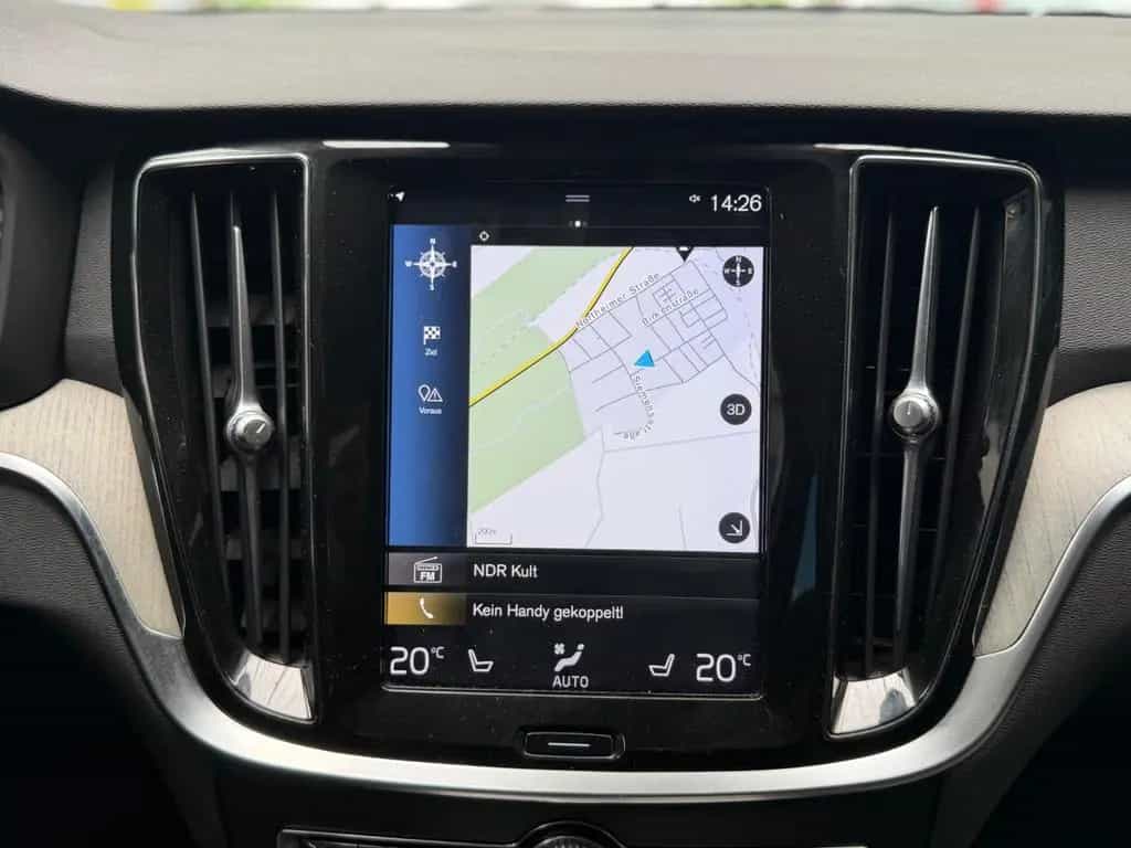 Volvo V60 Kombi Inscription*LEDER*NAVI*AHK*SHZ*LED* 04/2019-photo-21