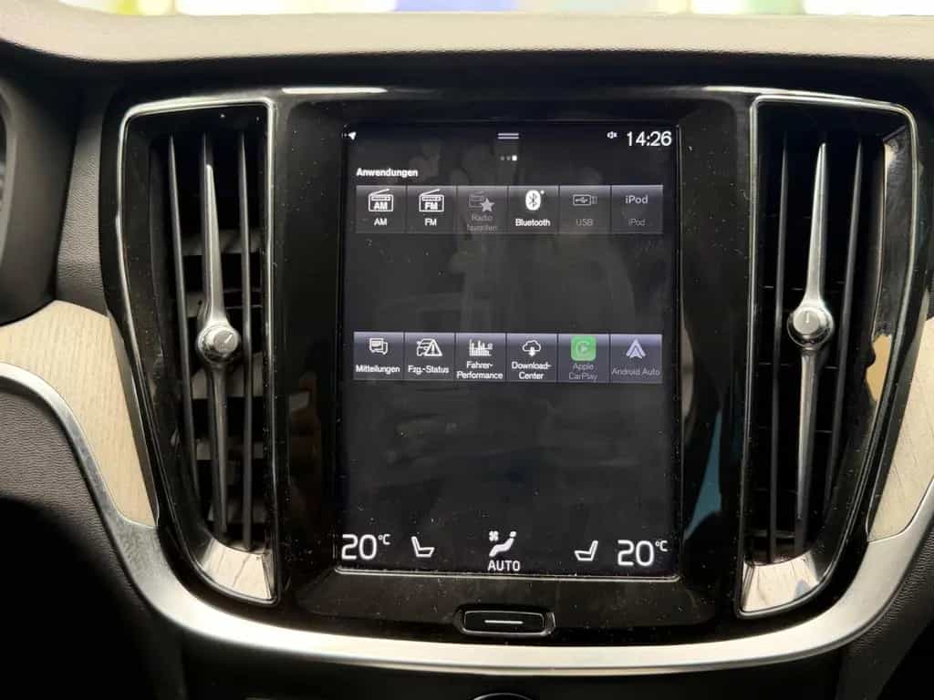 Volvo V60 Kombi Inscription*LEDER*NAVI*AHK*SHZ*LED* 04/2019-photo-22